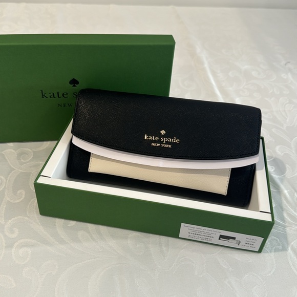 ♠️ Kate spade colorblock continental wallet with removable card wallet. - Picture 5 of 14